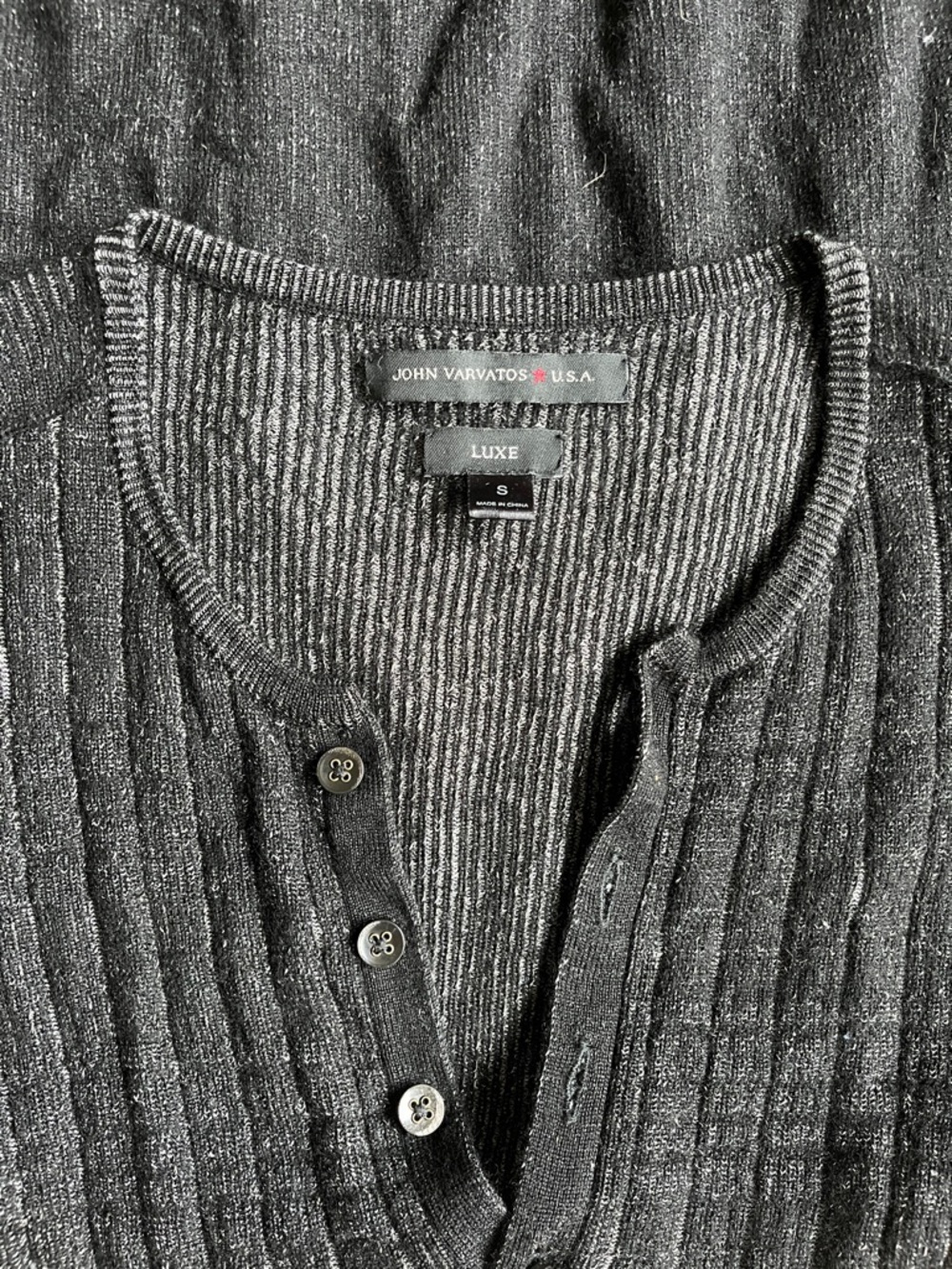 John Varvatos Luxe Black Ribbed V-Neck Henley Sweater